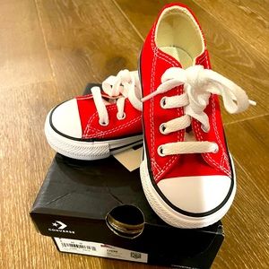 Converse infant/toddler red low top shoes